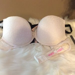Victoria Secret White lacey bra